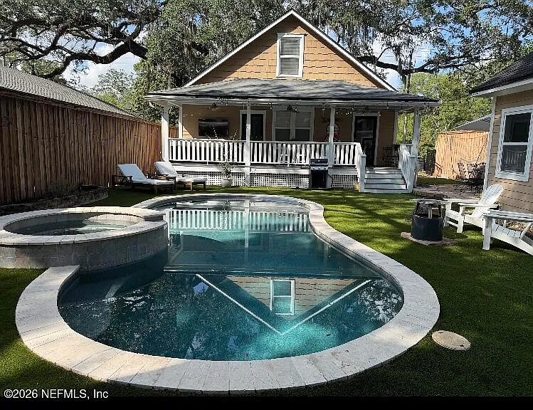 1592 Glendale St — Photo 31