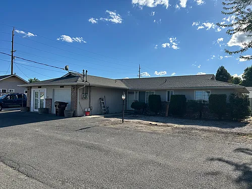 1016 Holbrook Ct #1016 Photo 1