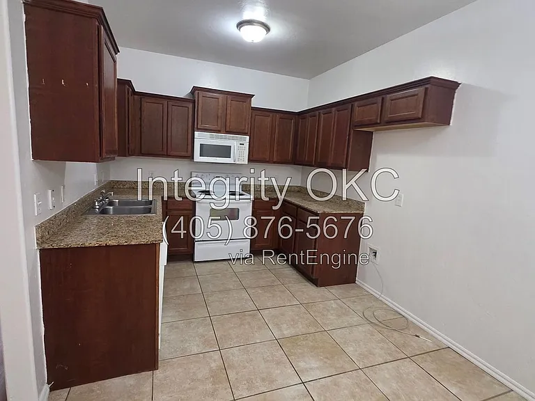 1503 Tahoe Ln — Photo 8
