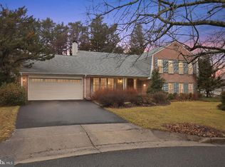 6 Thorburn Pl, Gaithersburg, MD 20878