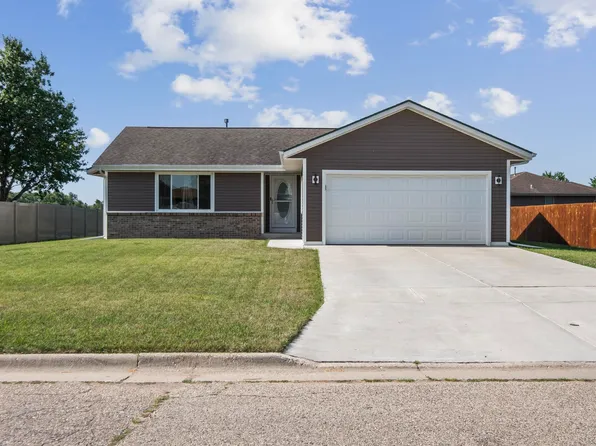 3843 Balmoral Dr, Janesville, WI 53548