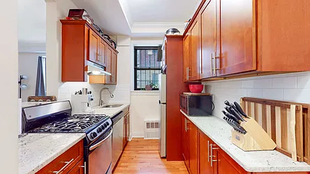 Rented by Bizzarro Agency