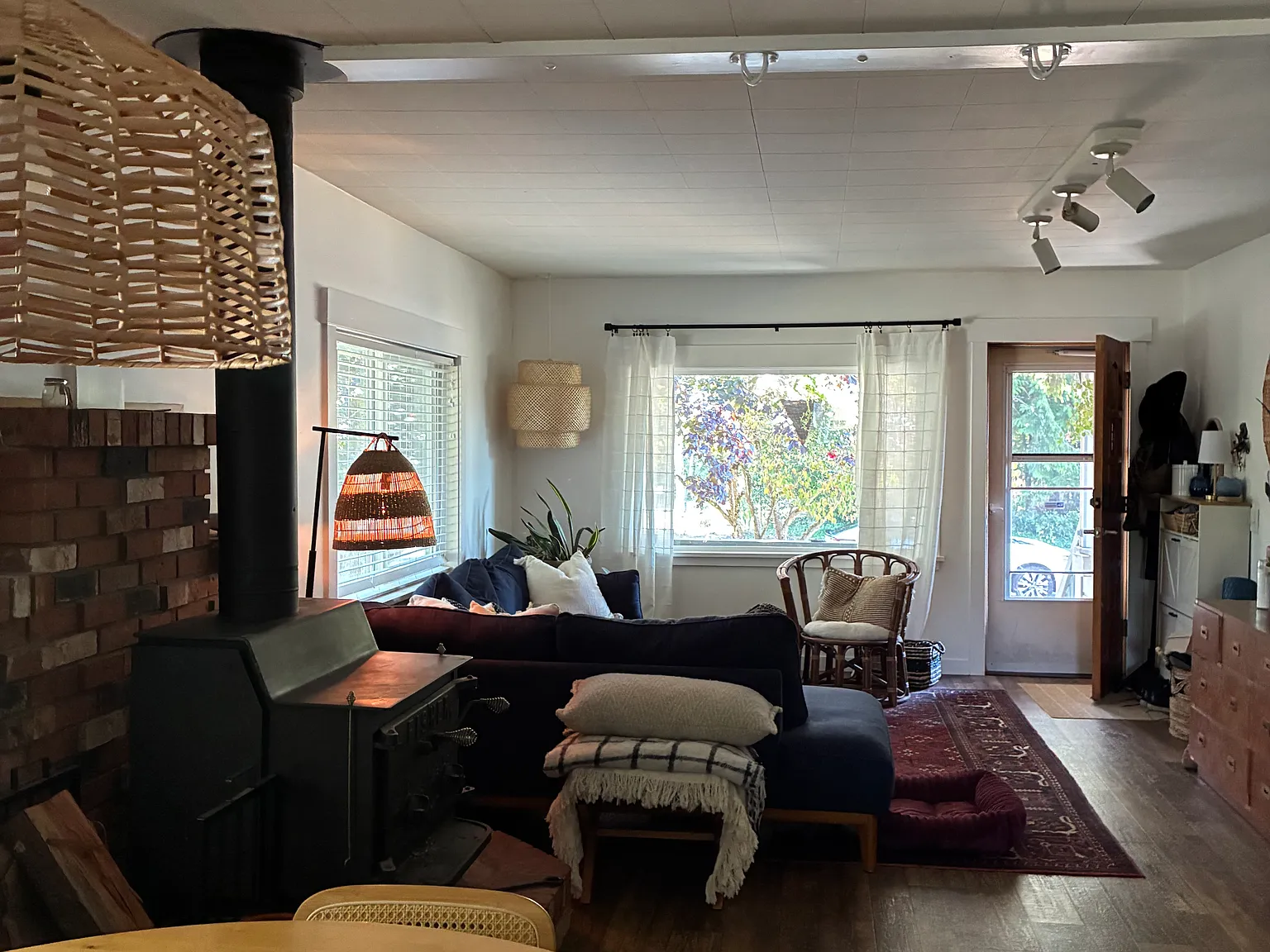 2 bed, 1280 sqft, $2,800 — Photo 2
