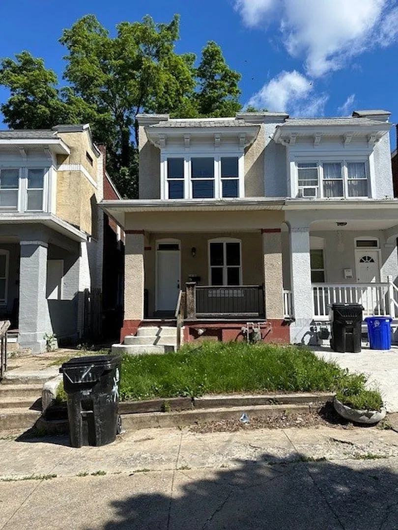 2 Bedroom 1 Bathroom Row Home For Rent In Harrisburg School District. — Photo 1