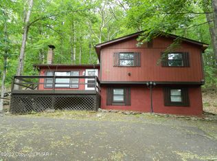 6061 Decker Rd, Bushkill, PA 18324