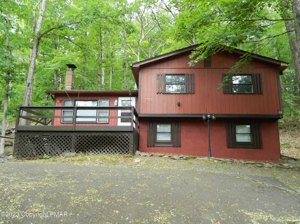 6061 Decker Rd, Bushkill, PA 18324