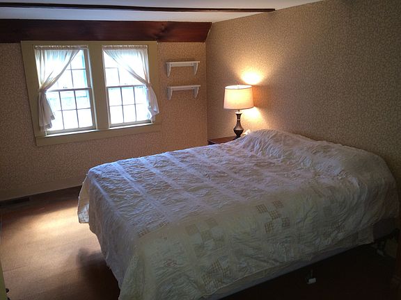 First Floor BR En Suite