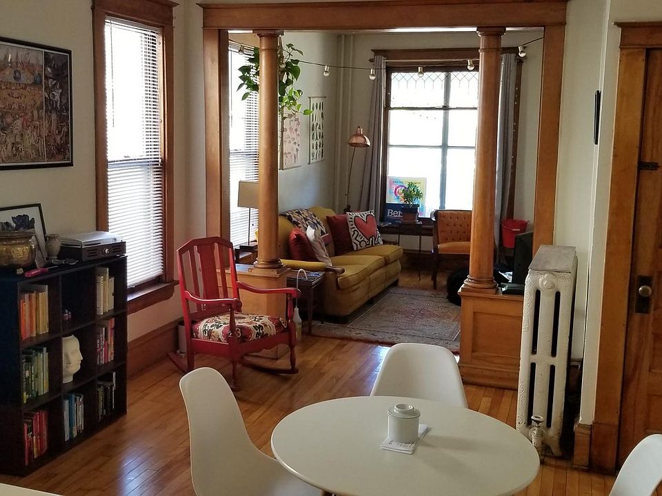 1st image of 1004 Lowry Ave NE