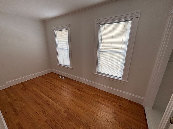 4th image of 11 Granville St #1