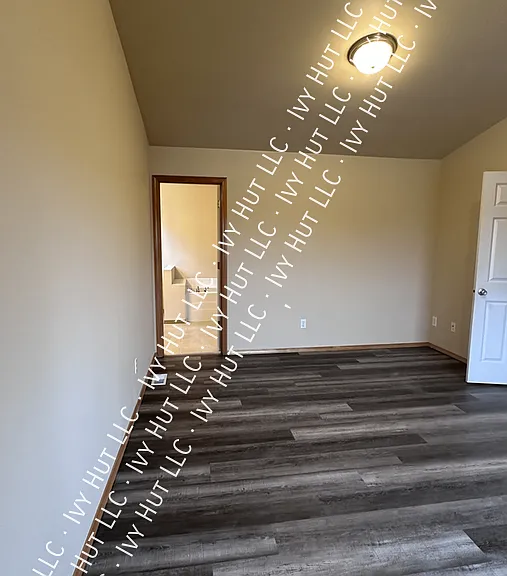 6725 Highland Dr — Photo 6