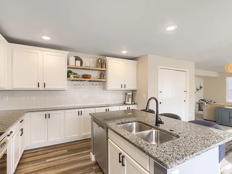 10717 Luneth Dr — Photo 10