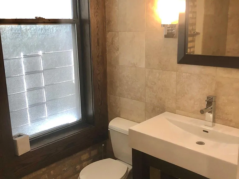 1432 N Elk Grove Ave #2R — Photo 10