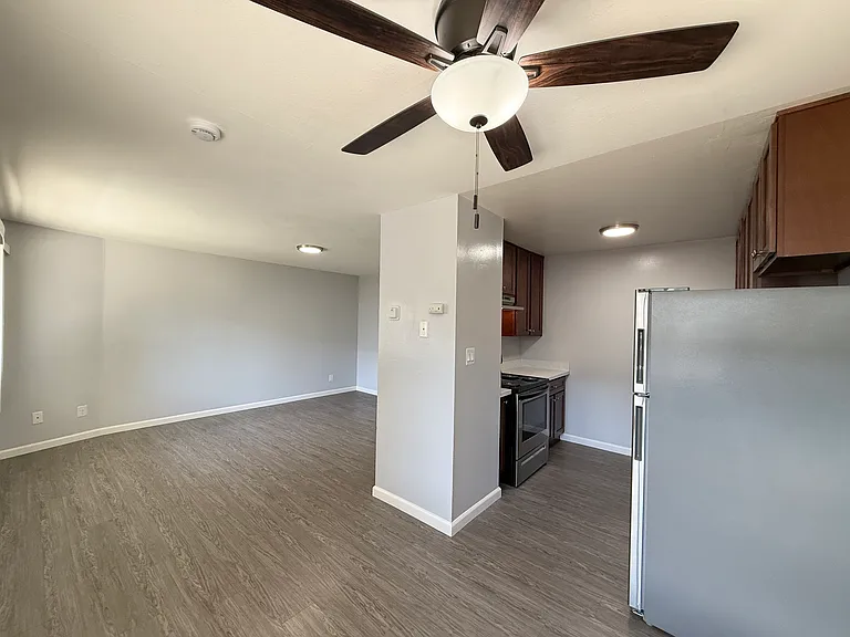 10th Avenue Apartments — Photo 3