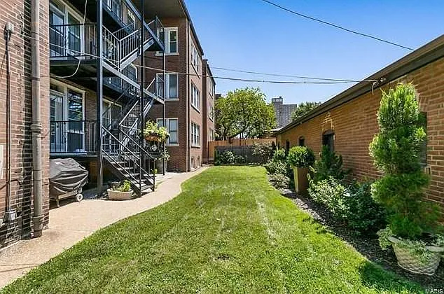 private enclosed community backyard