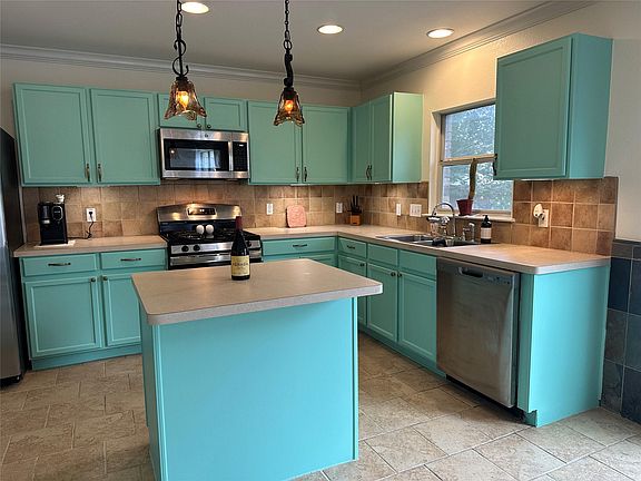 3rd image of 15016 Saddlegirth Ln
