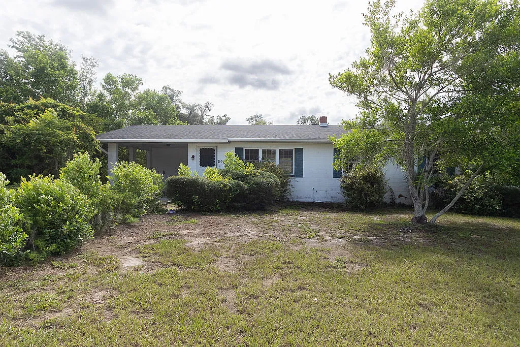 1197 N Garfield Ave - P123 - 1 — Photo 1