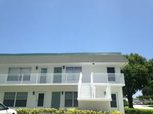 2800 Indian River Blvd, Vero Beach, FL 32960