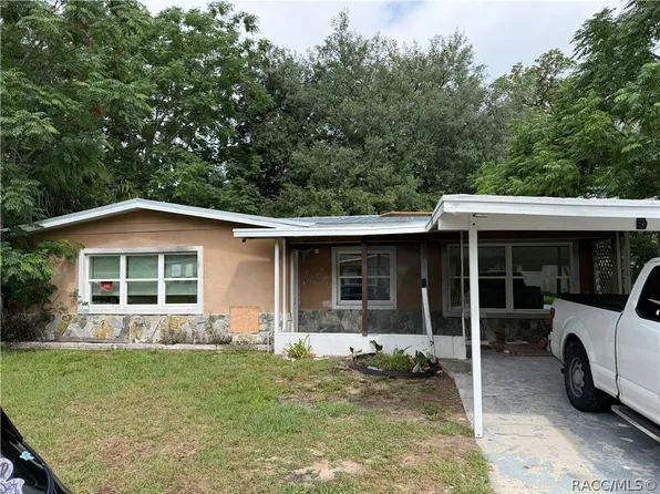 6 S Barbour St, Beverly Hills, FL 34465