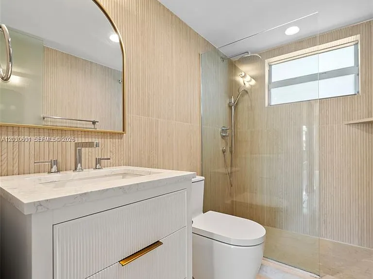 1610 Lenox Ave #316 — Photo 36