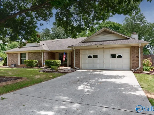 127 Henson Dr, Huntsville, AL 35811
