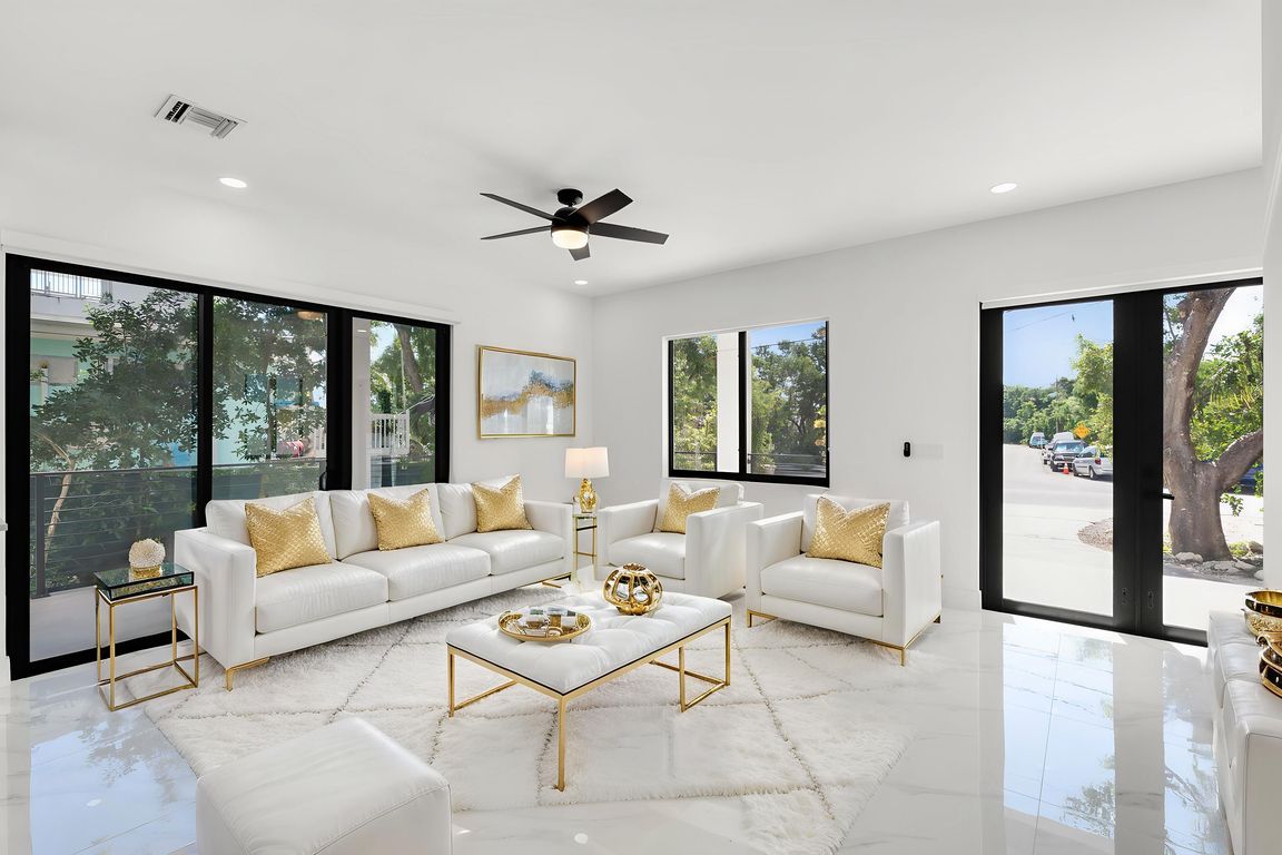 next background image