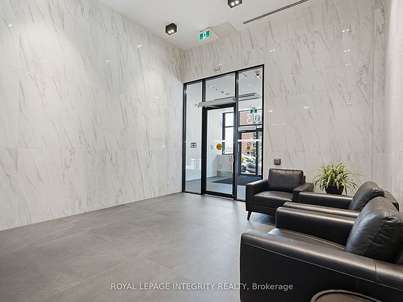3rd image of 203 Catherine St #1203