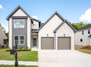 8846 Silver Maple Dr, Ooltewah, TN 37363