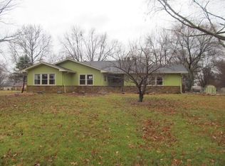 1328 Green Valley Dr, Greenwood, IN