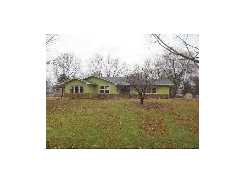 1328 Green Valley Dr photo 1