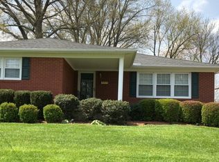 2518 Legene Dr, Shively, KY 40216