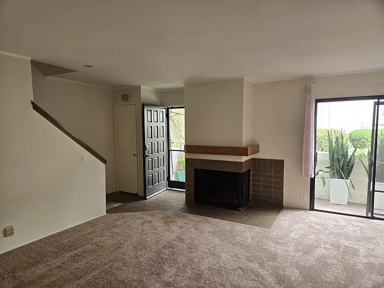 1270 River Vista Row #127 — Photo 2