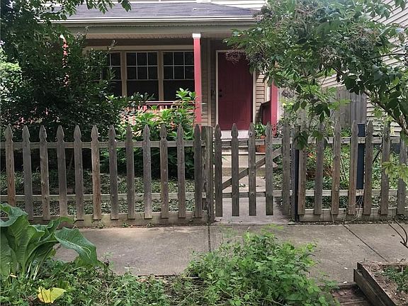 2nd image of 1833 W 50th St