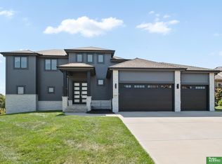 19963 Gertrude St, Gretna, NE 68028