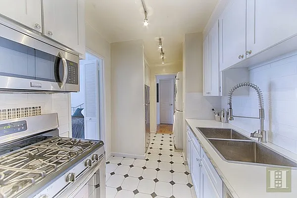 Sold by Halstead Real Estate | media 2