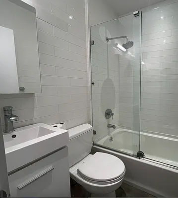 Rented by REAL New York | media 14