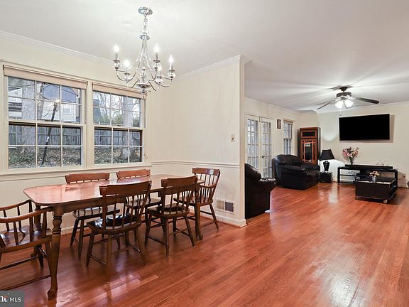 3rd image of 4201 Kings Mill Ln