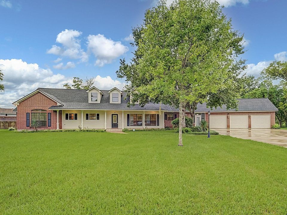 1st image of 1621 McFadden Rd