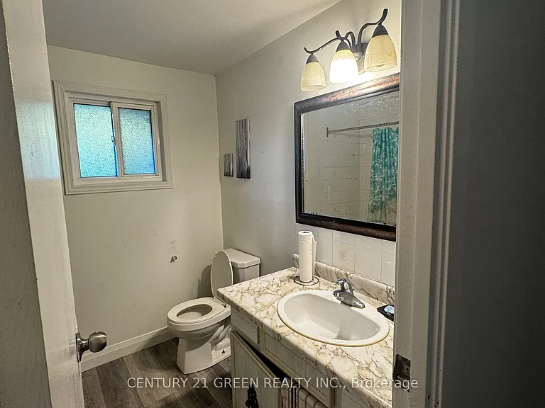32 Elvira Cres — Photo 17