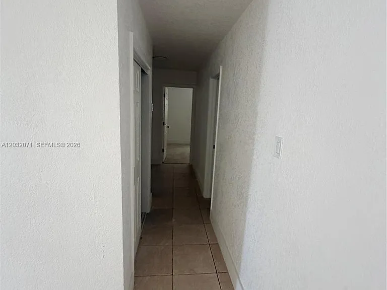 753 SW 3rd Pl — Photo 9