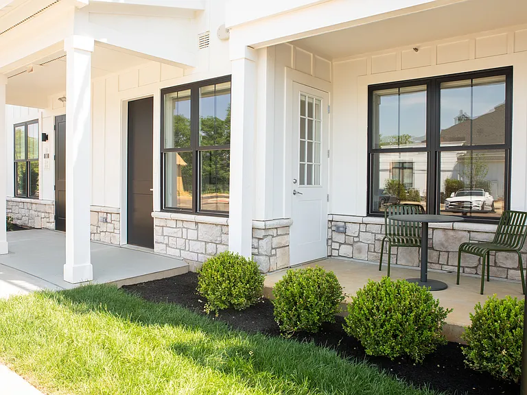 Livana Colts Neck — Photo 10