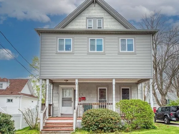 11 Adams St, Taunton, MA 02780