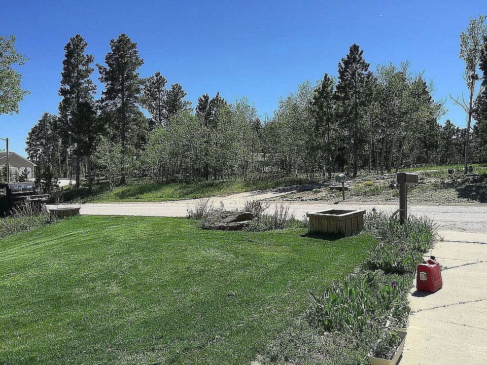 1st image of 400 Mountain View Dr