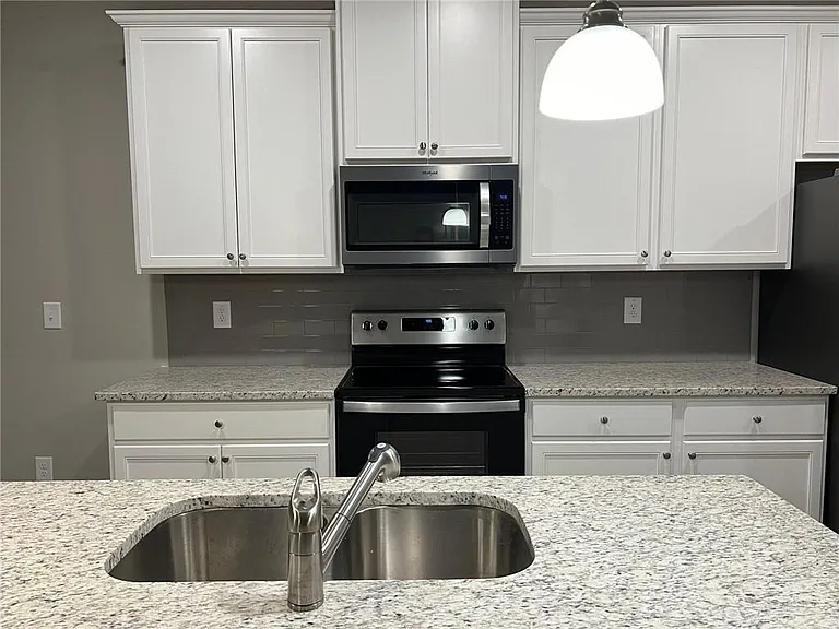 5348 Fox Hill Ln — Photo 6