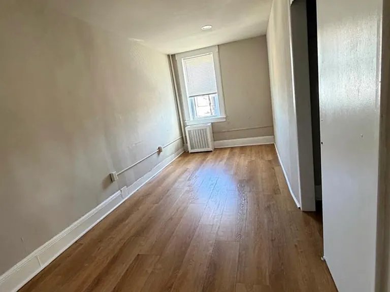 34 Farnham Ave — Photo 6