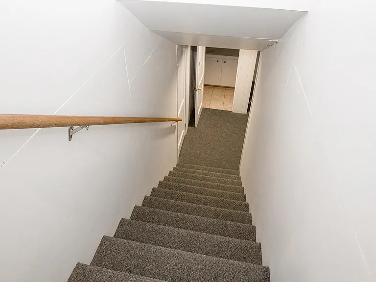 345 E New Hampshire Ave — Photo 45