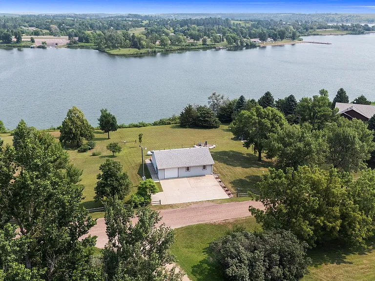 45126 Quail Dr — Photo 59