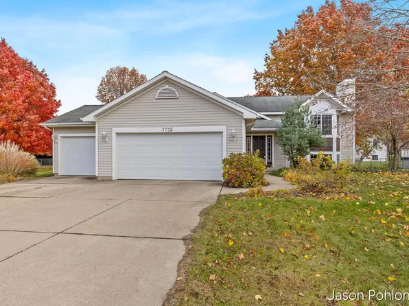 7732 Burlingame Ave SW, Byron Center, MI 49315