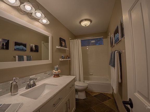 Downstairs bathroom 