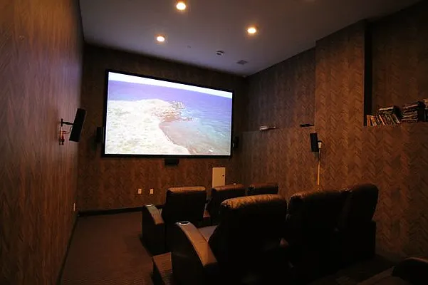 Rented by Manhattan Management LLC | media 16