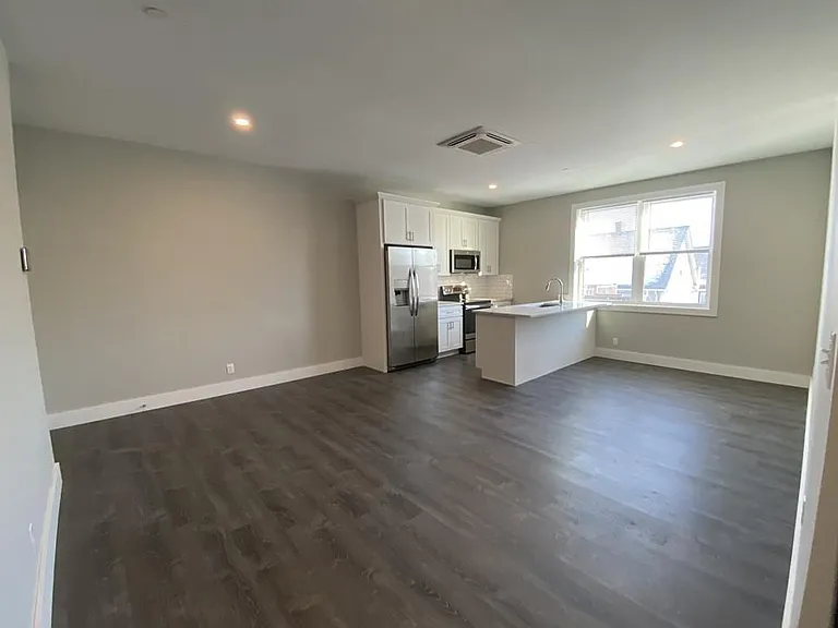 24 Norwood St #3 — Photo 6